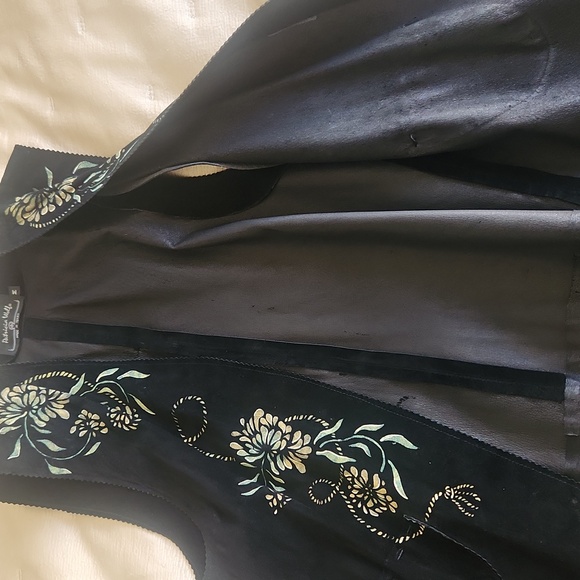 Patricia Wolf Black Leather Painted Vest - Picture 11 of 11
